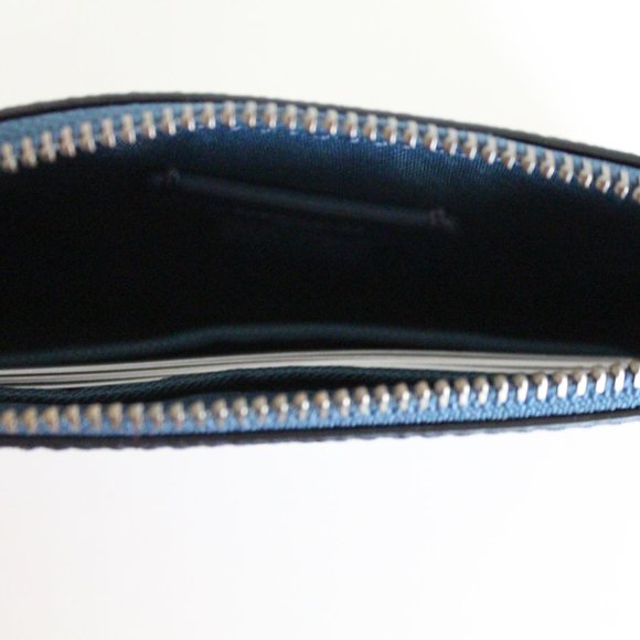 NWT Coach Polished Pebble Leather Small Zip Top Wristlet - Picture 6 of 6